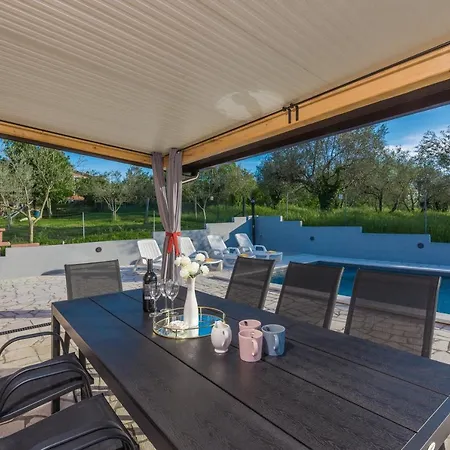 Pendolina Villa Buje