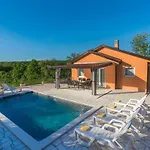 Pendolina Villa *